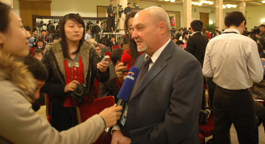 “石家庄上半年首要经济数据的“实地解析”” “石家庄上半年首要经济数据的“实地解析””